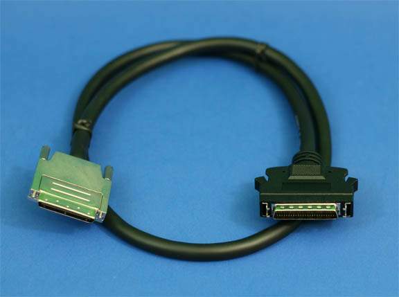 3FT SCSI-V VHDCI68-M 0.8mm TS to SCSI-II HPDB50-M LATCH