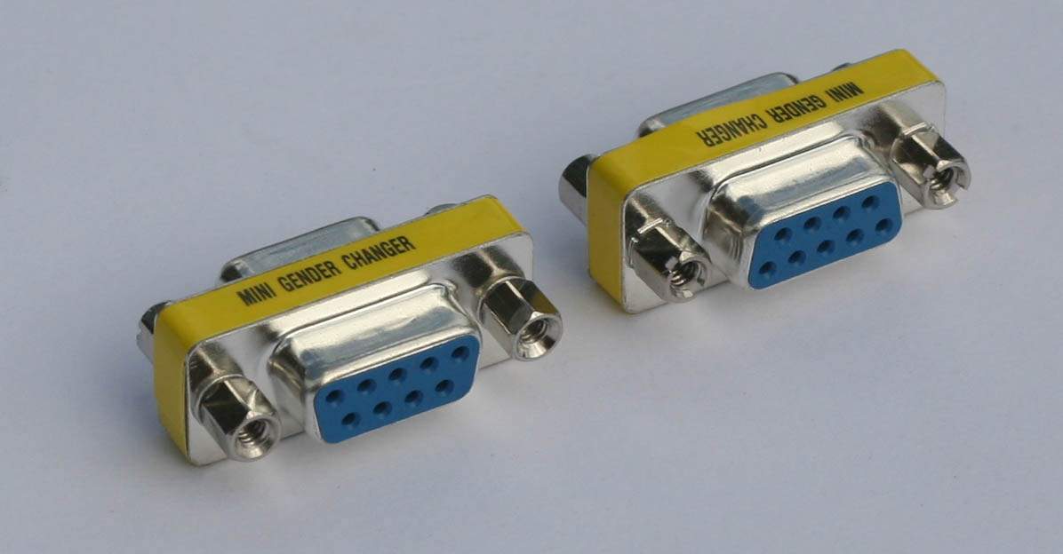 DB9 F-F Slimline Gender Changer