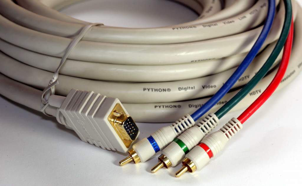 HDTV 3-RCA TRIPLE SHIELDED COMPONENT BREAKOUT CABLE 25FT