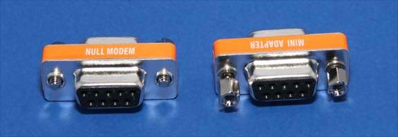 NULL MODEM ADAPTER DB9 F-F Slimline