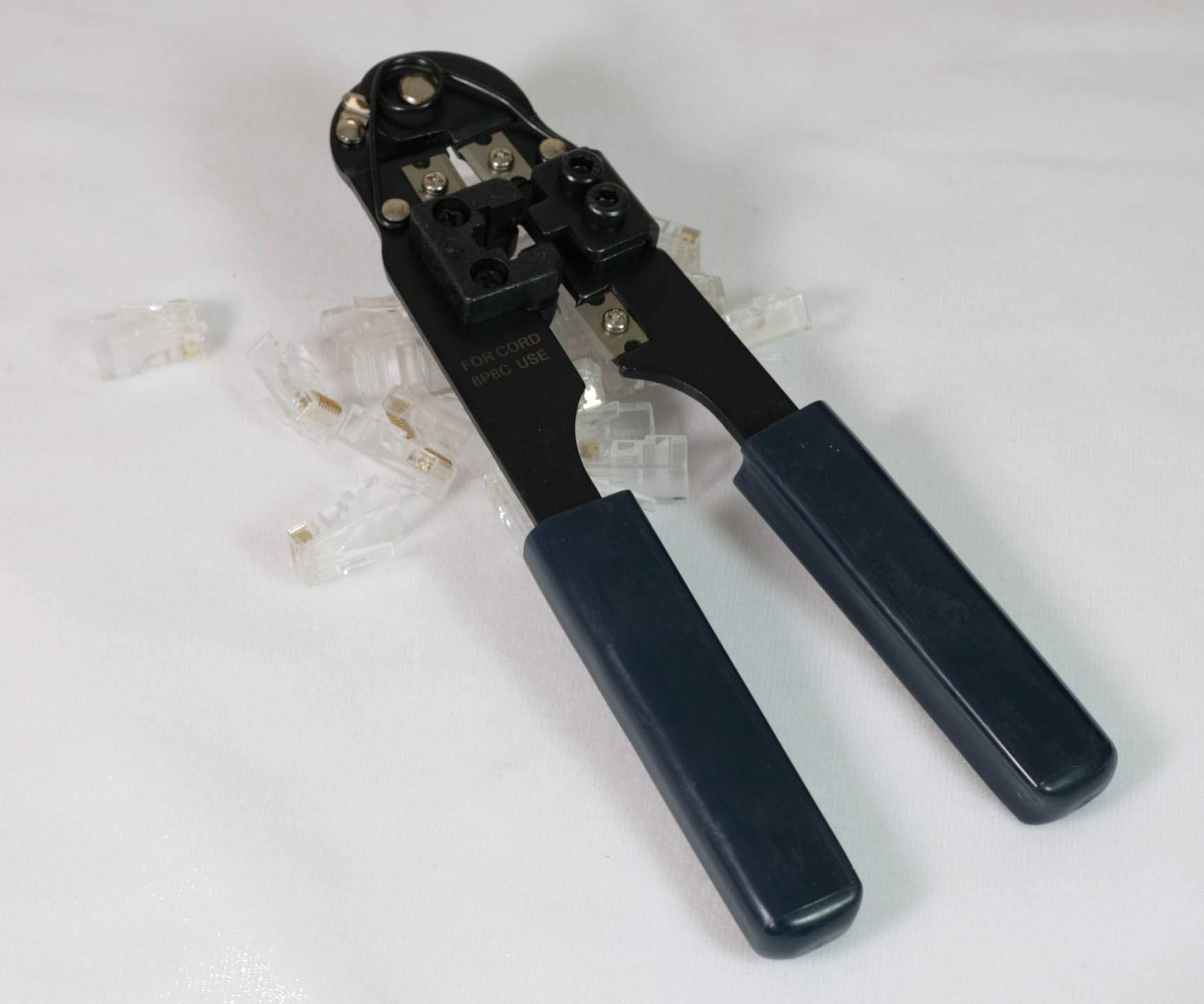 RJ45 CRIMP TOOL with 20 Plugs