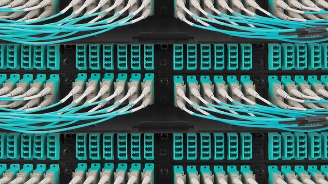 Fiber Optic Cables in Data Centers: Critical Applications That Drive Modern IT Infrastructure