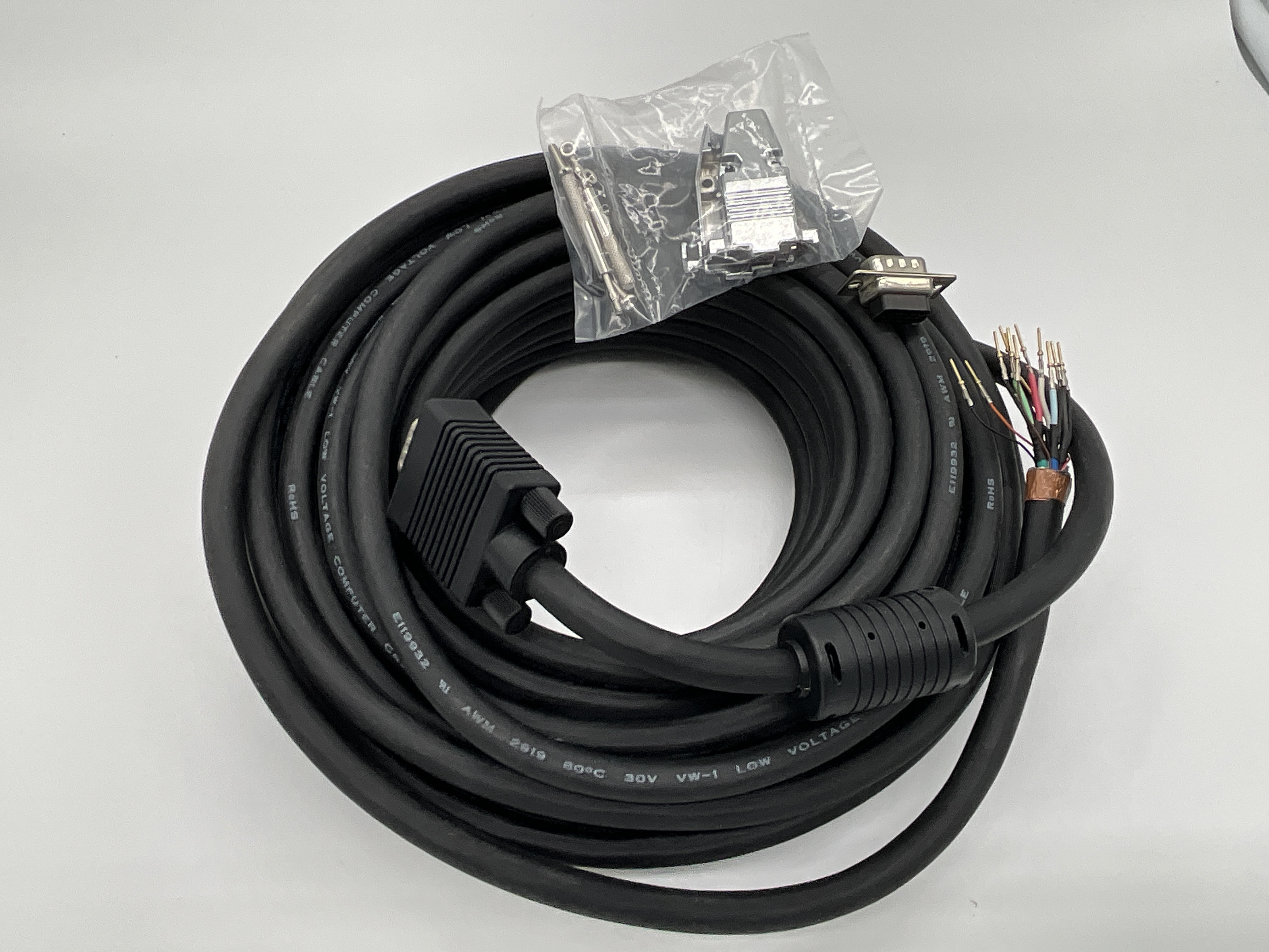 100FT UXGA Cable Monitor HD15 Male to Male Conduit Feed SVGA