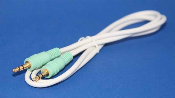 3FT STEREO AUX CABLE White 3.5mm PLUG Male Male
