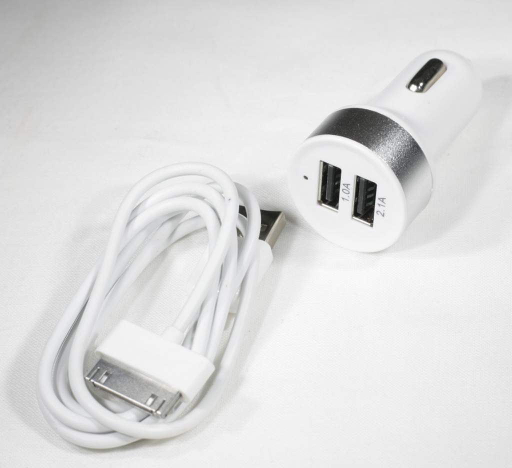 Universal Dual USB Auto Car Charger 3.1 Amp Power Adapter For Apple iPod  Classic