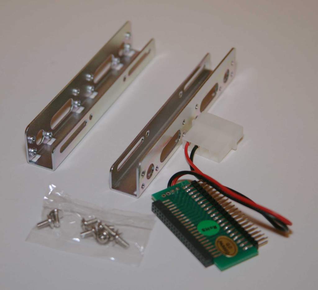 IDE Hard Drive Adapter 44-40 Pin with Bracket Kit 2.5 to 3.5 Inch HD-108